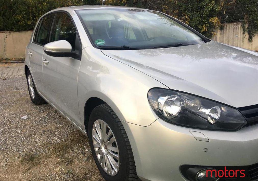 2010' Volkswagen Golf photo #1