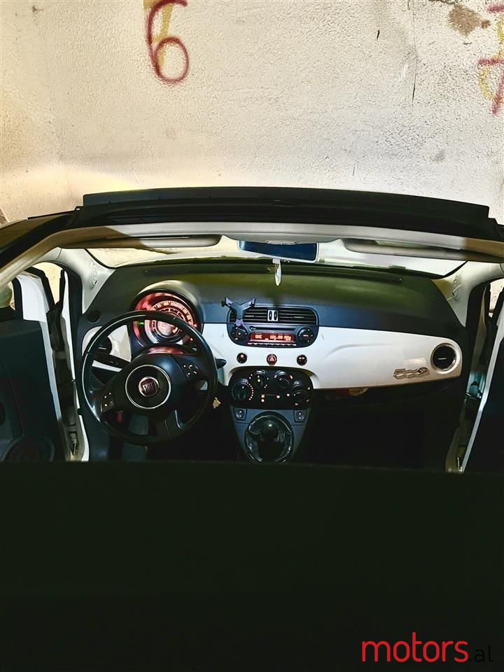 2011' Fiat 500C photo #4