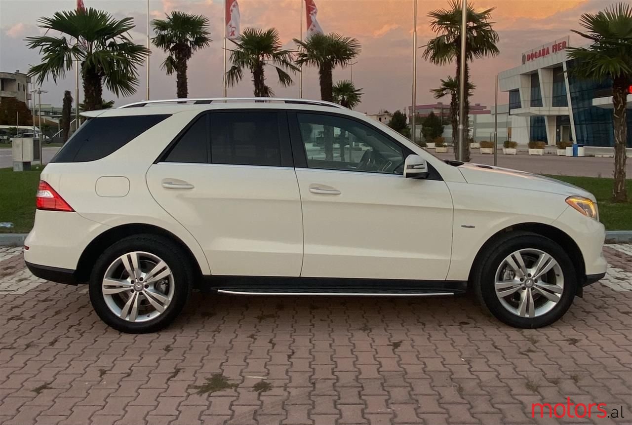 2012' Mercedes-Benz ML 350 photo #3