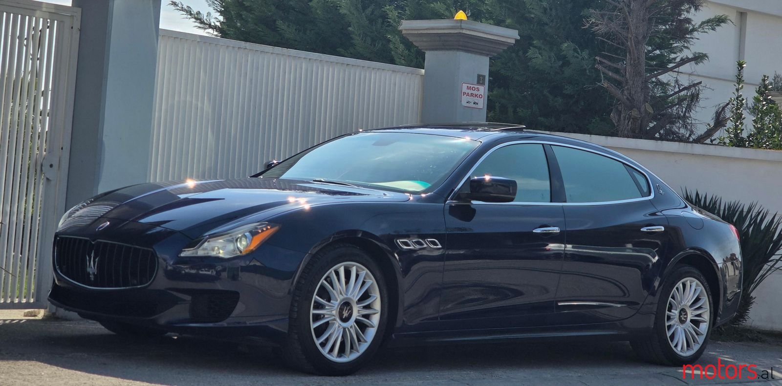 2014' Maserati Quattroporte photo #1
