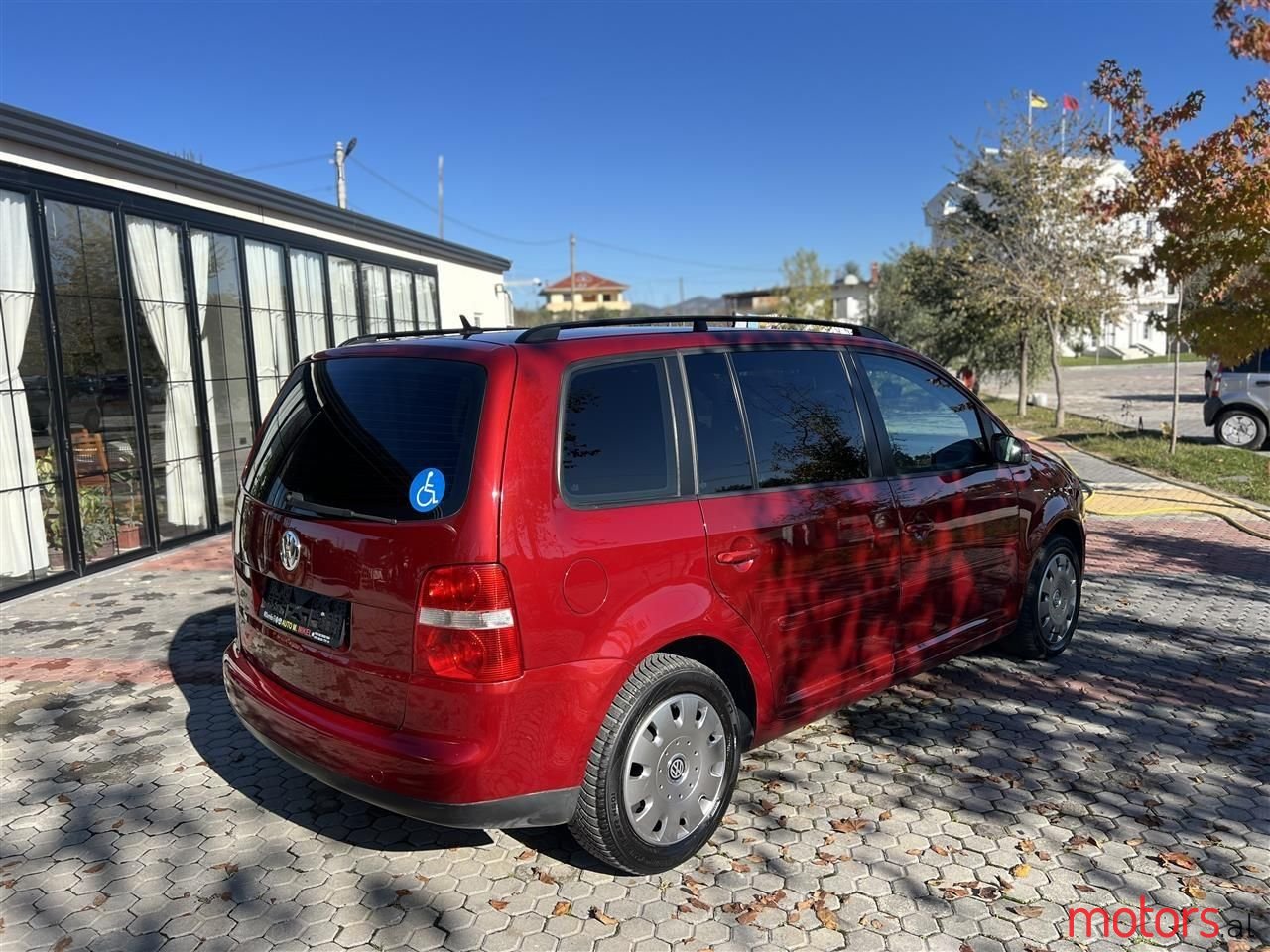 2006' Volkswagen Touran photo #3