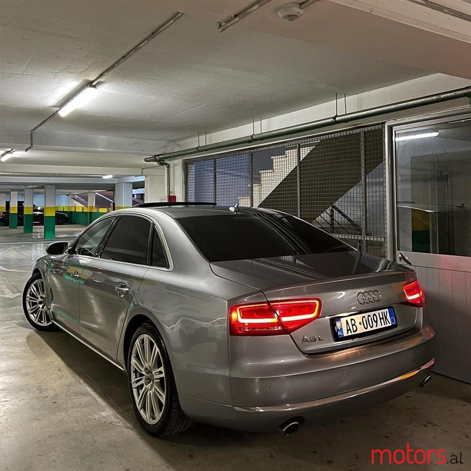 2013' Audi A8 photo #3