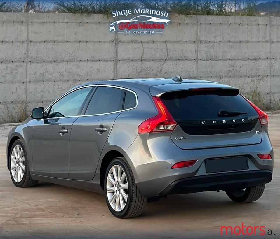 2014' Volvo V40 photo #2