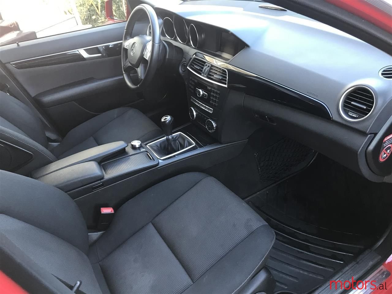 2013' Mercedes-Benz C 200 photo #6