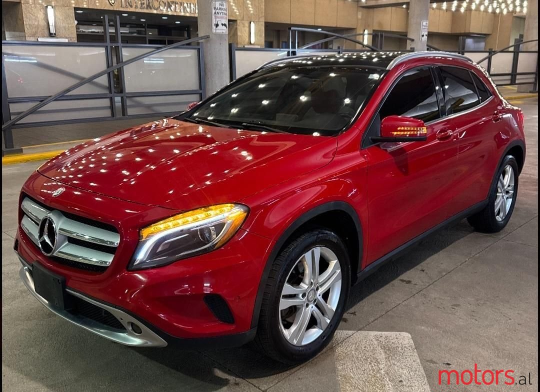 2016' Mercedes-Benz GLA 250 photo #1