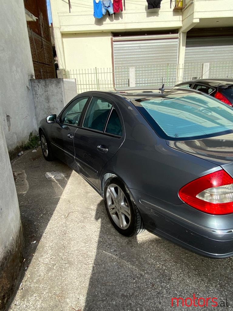 2007' Mercedes-Benz E-Class photo #4