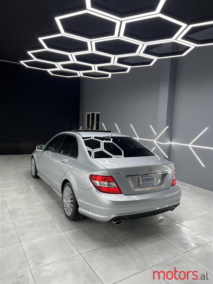 2009' Mercedes-Benz C 230 photo #3