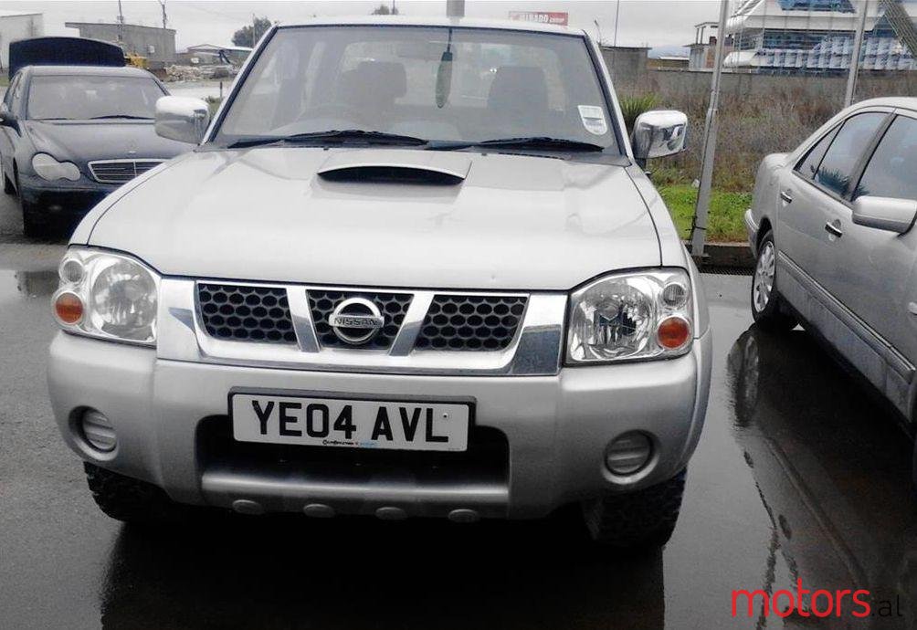 2004' Nissan Navara photo #2
