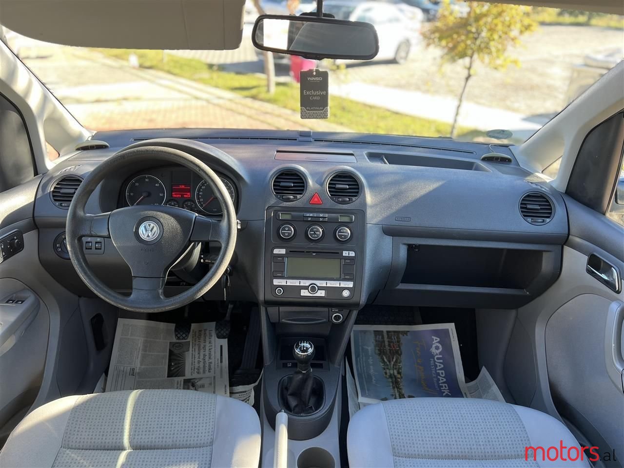 2008' Volkswagen Caddy photo #5