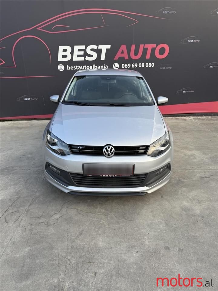 2013' Volkswagen Polo photo #3