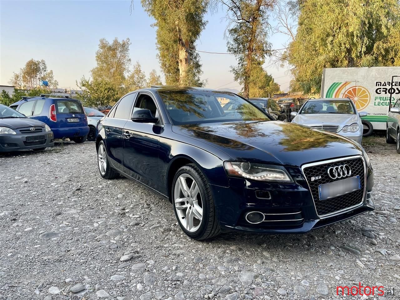 2010' Audi A4 photo #1