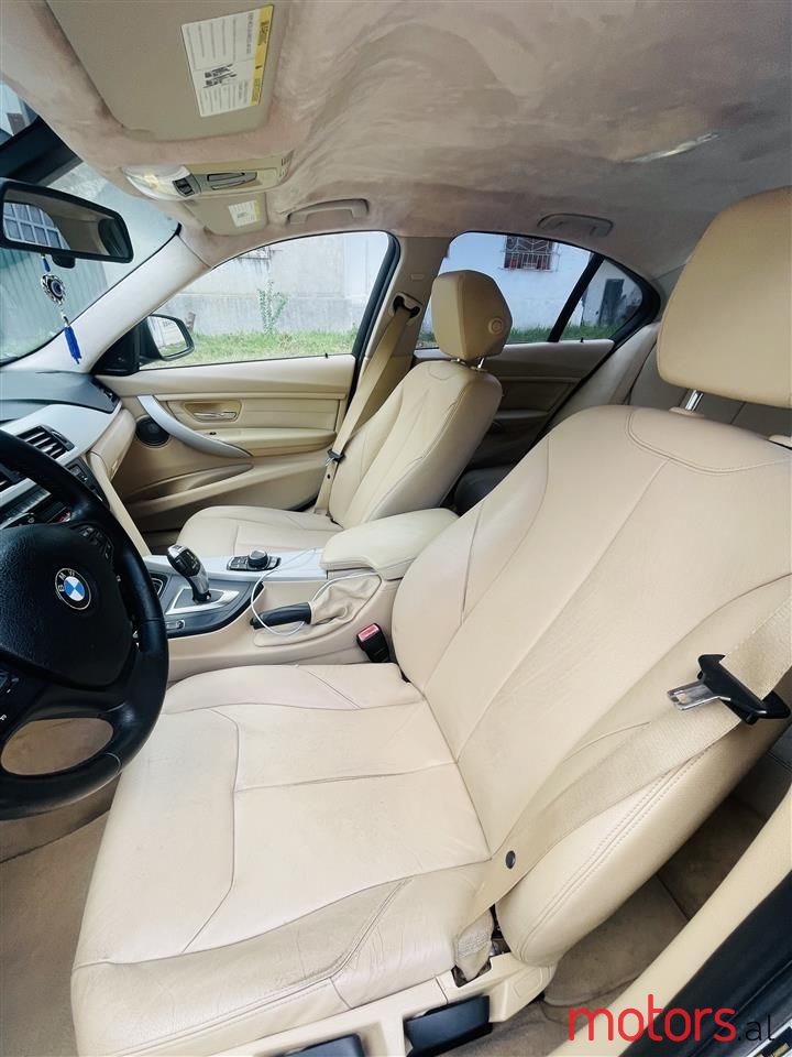 2012' BMW 328 photo #6