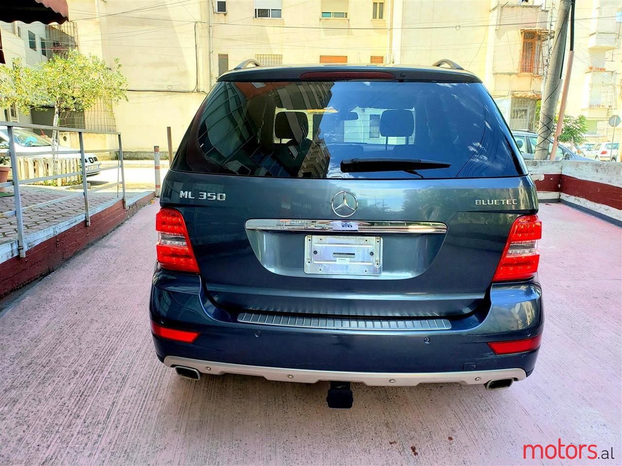 2011' Mercedes-Benz ML 350 photo #4