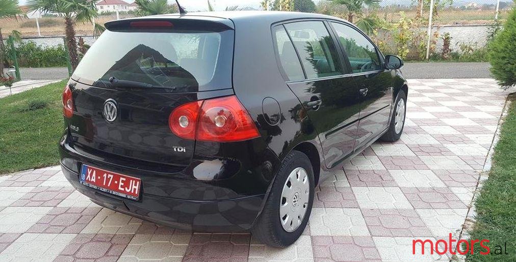 2006' Volkswagen Golf photo #2