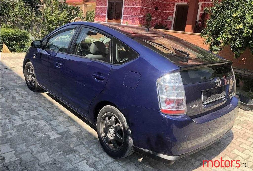 2008' Toyota Prius photo #2