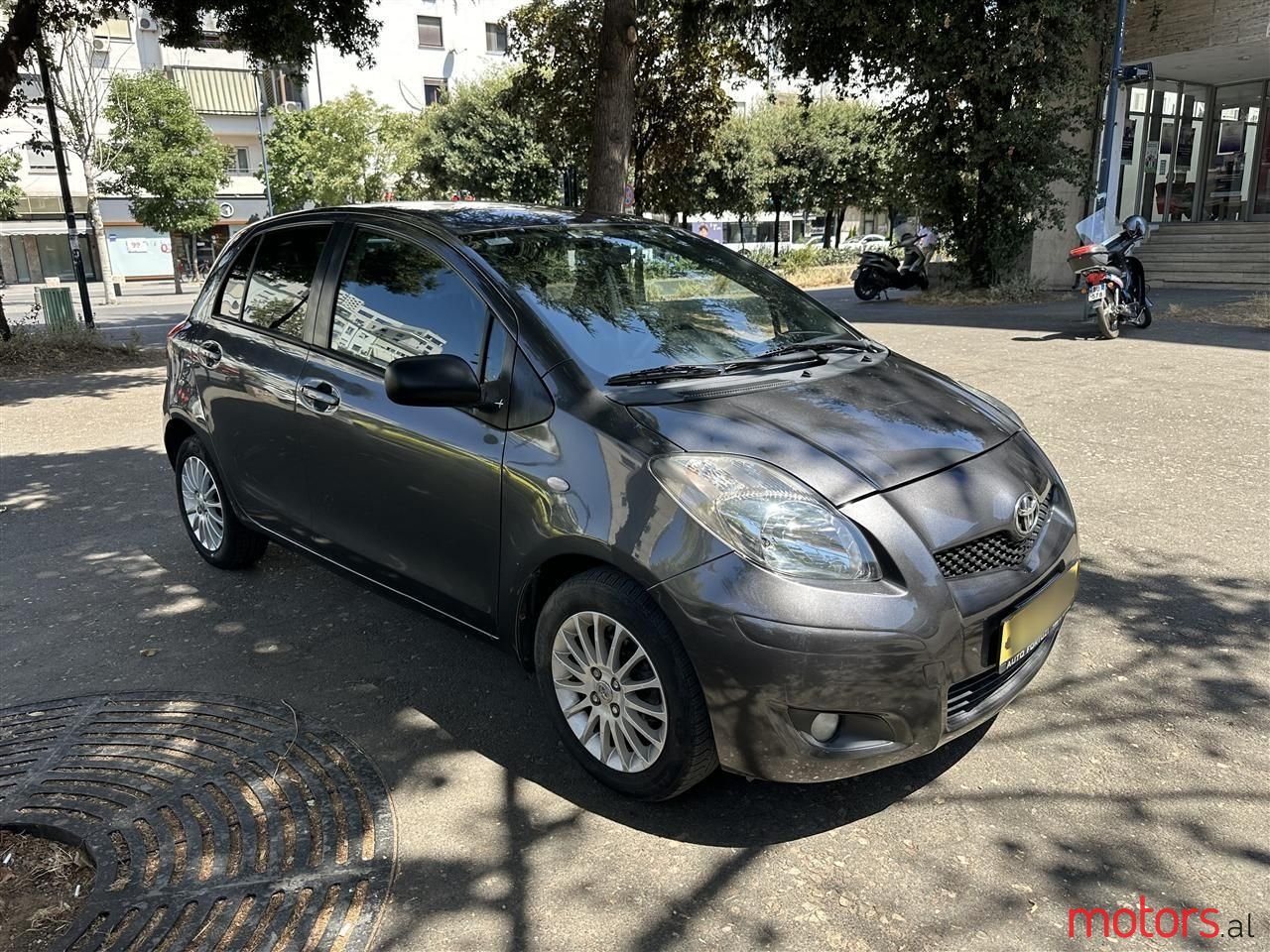 2009' Toyota Yaris photo #6