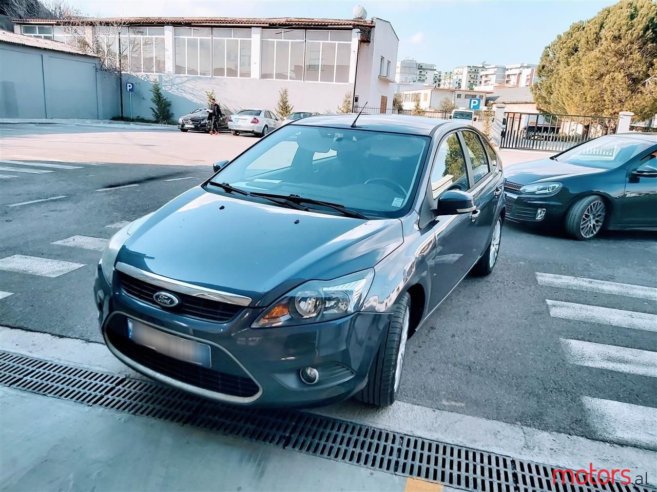 2010' Ford Focus photo #1