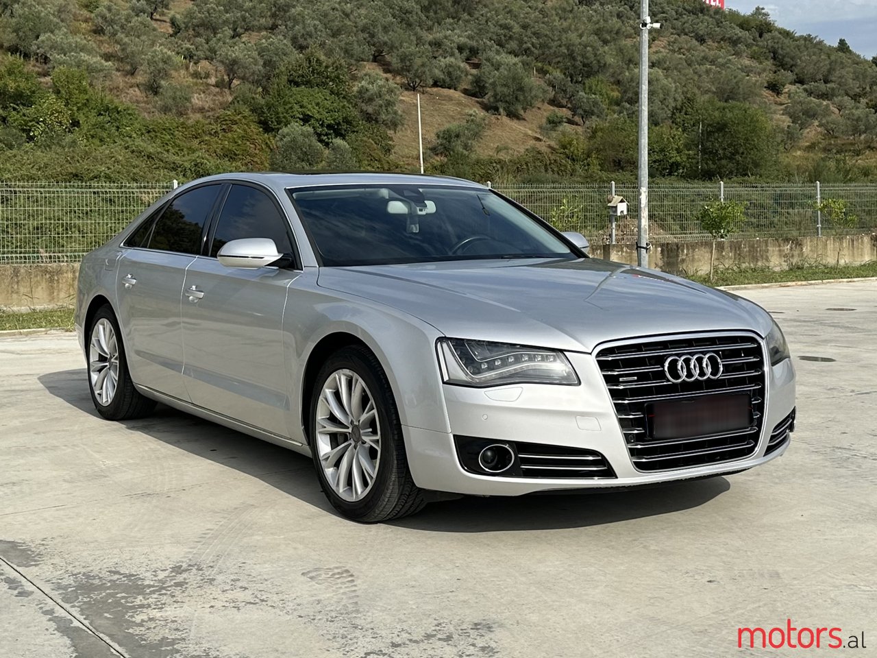 2012' Audi A8 photo #4