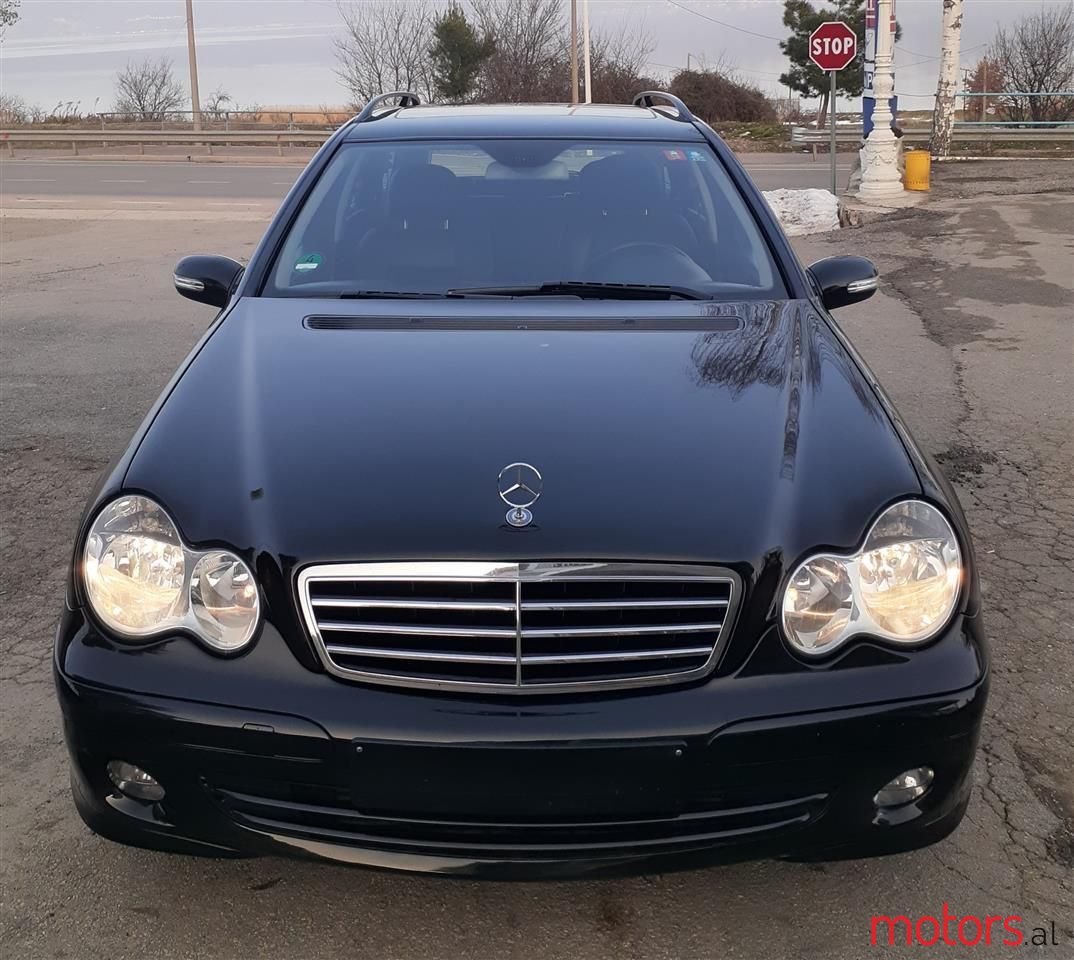 2005' Mercedes-Benz C 220 photo #2