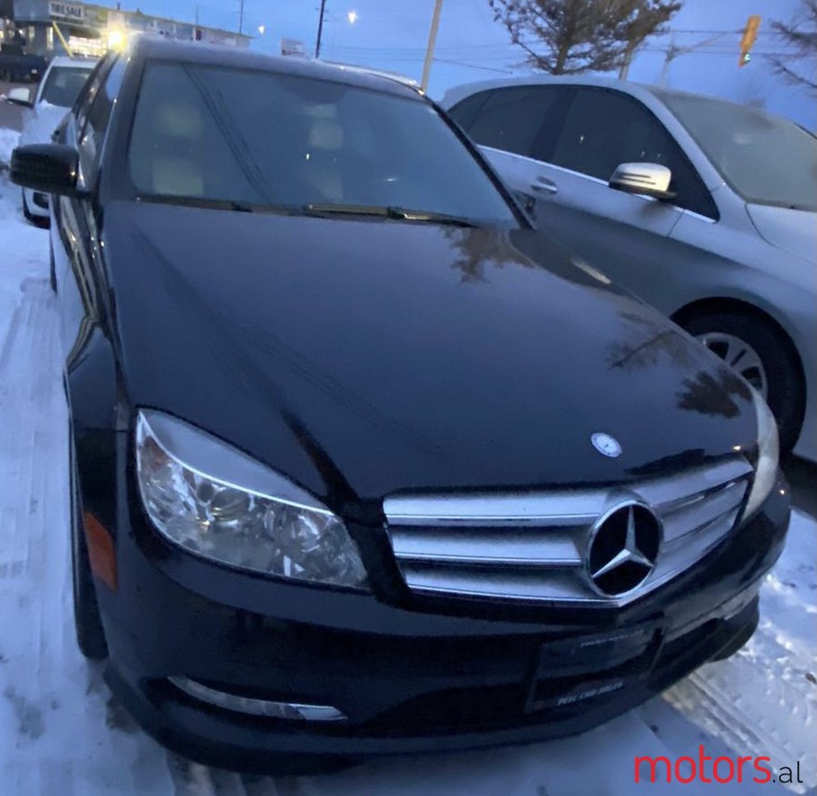 2011' Mercedes-Benz C-Class photo #6