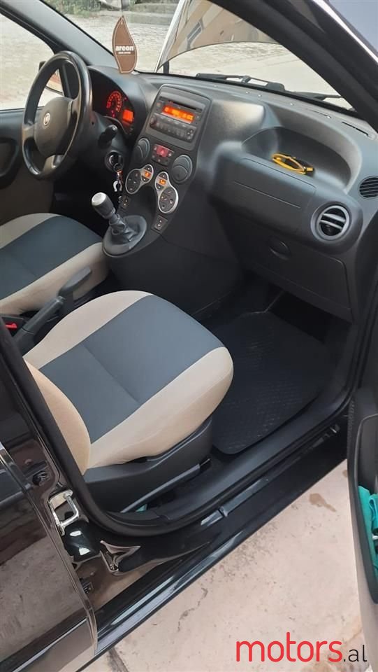 2009' Fiat Panda photo #4