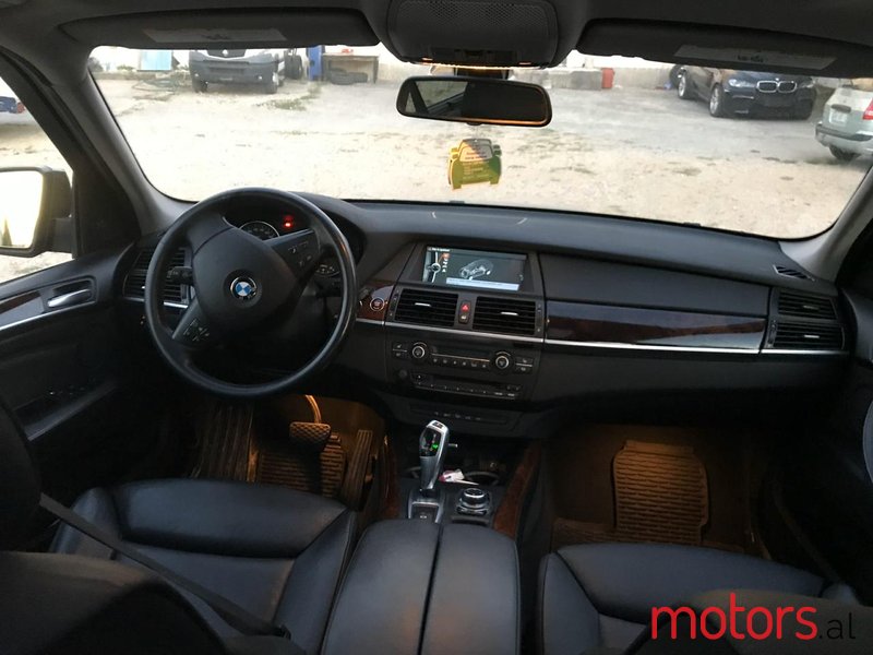 2011' BMW X5 photo #4