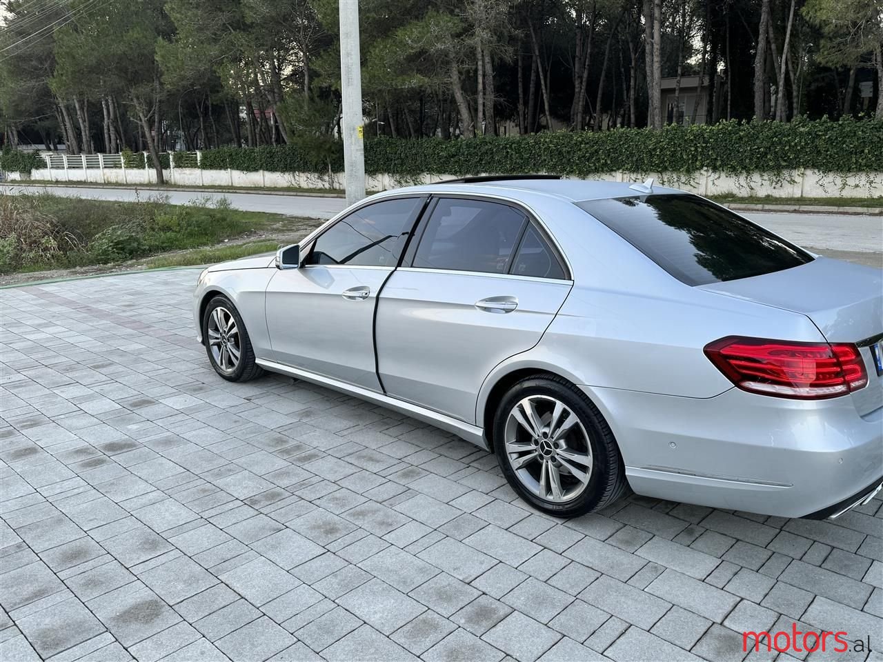 2014' Mercedes-Benz E 220 photo #6