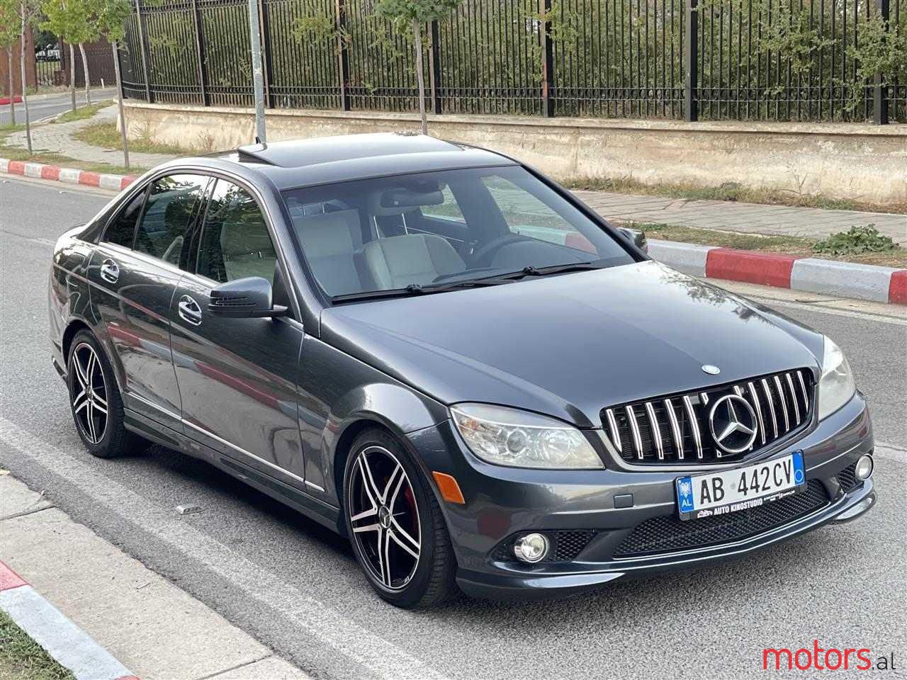 2010' Mercedes-Benz C 300 photo #1