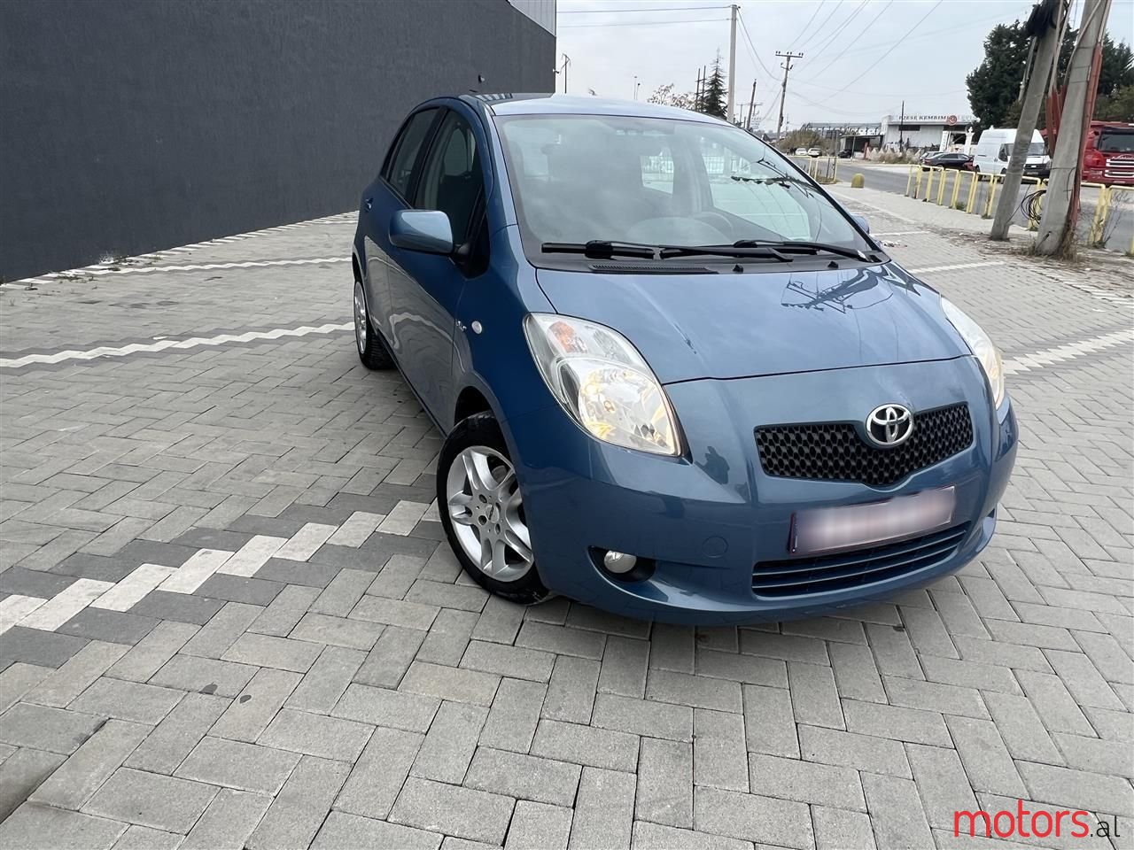 2008' Toyota Yaris photo #3
