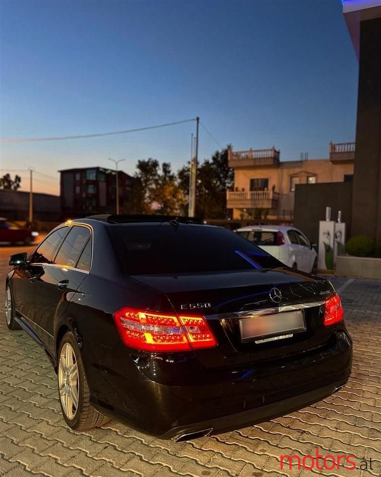 2010' Mercedes-Benz E 55 AMG photo #5