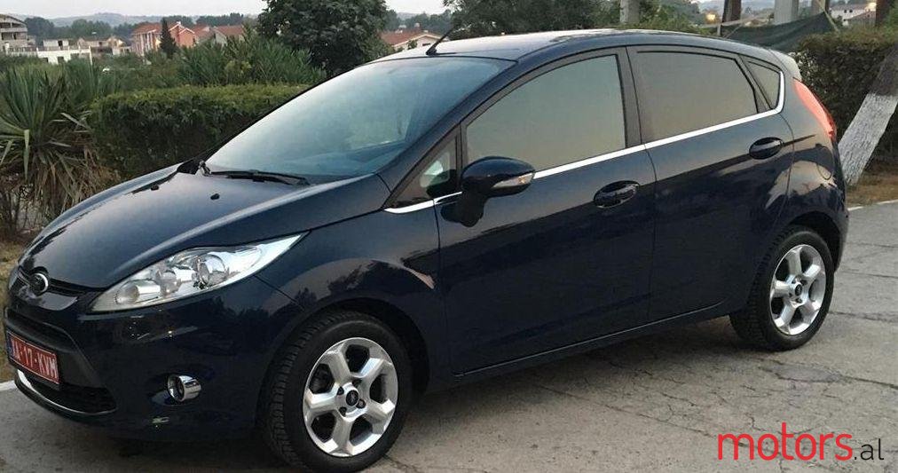 2011' Ford Fiesta photo #2