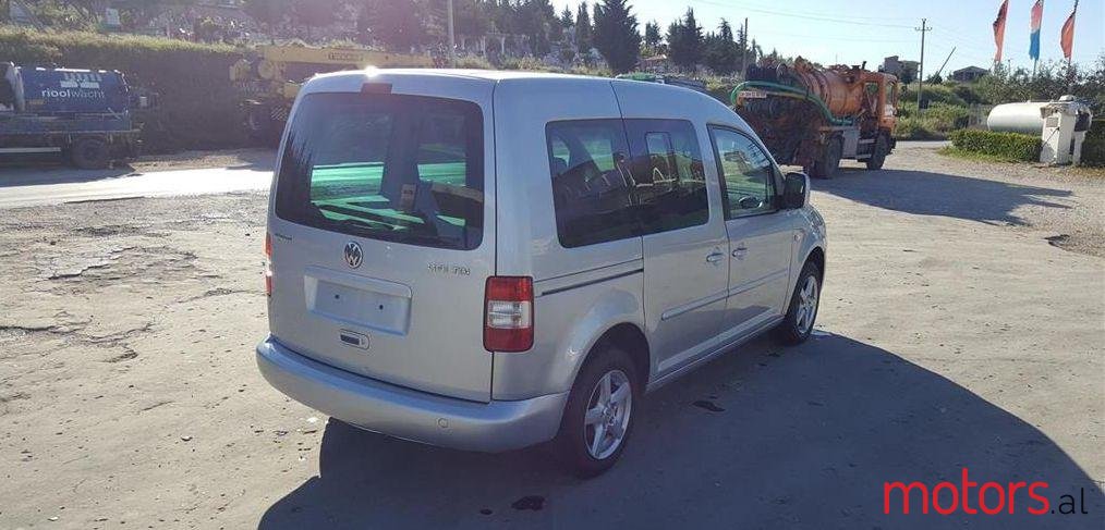 2005' Volkswagen Caddy photo #2