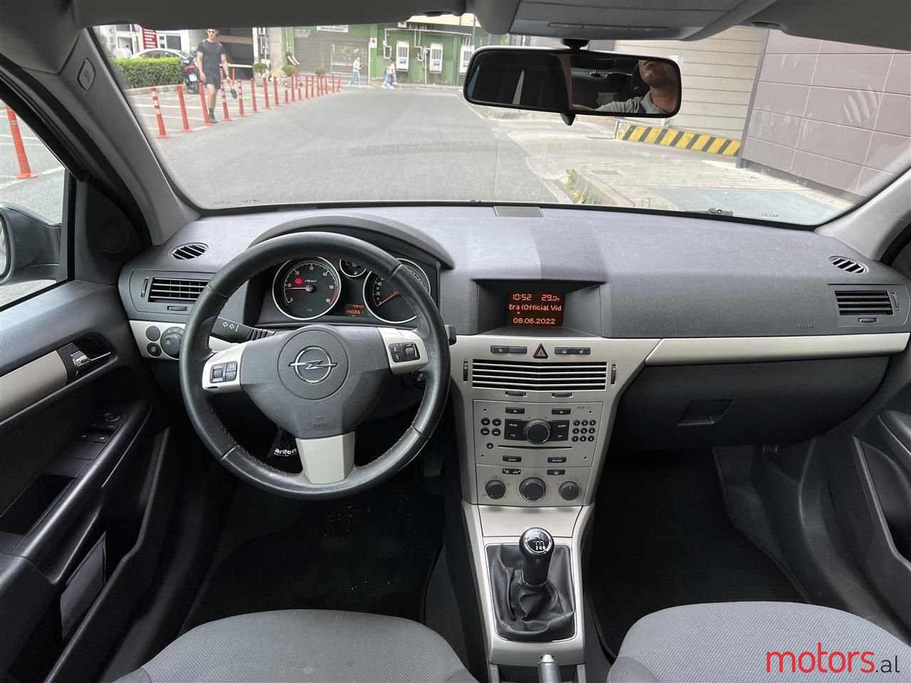 2008' Opel Astra photo #6