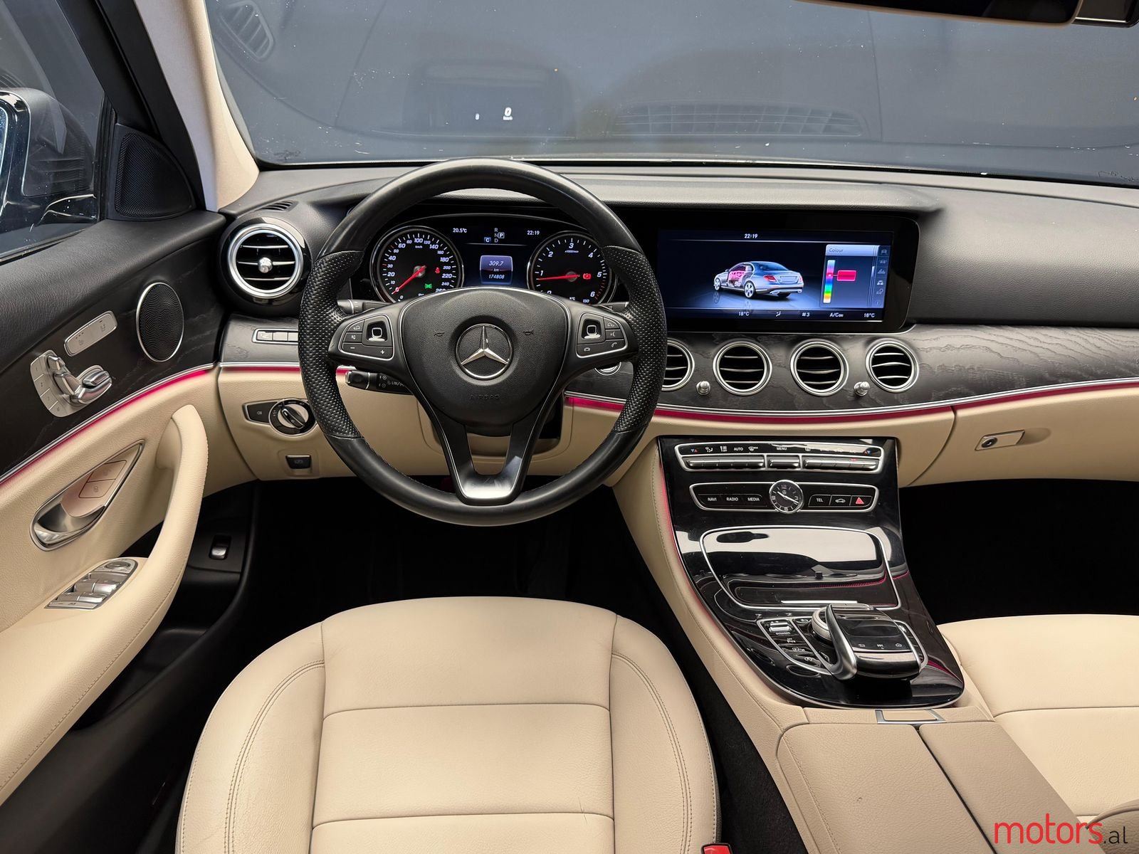 2017' Mercedes-Benz E 220 photo #3