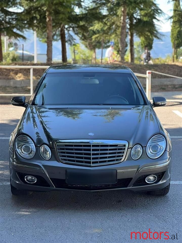 2007' Mercedes-Benz E 220 photo #2