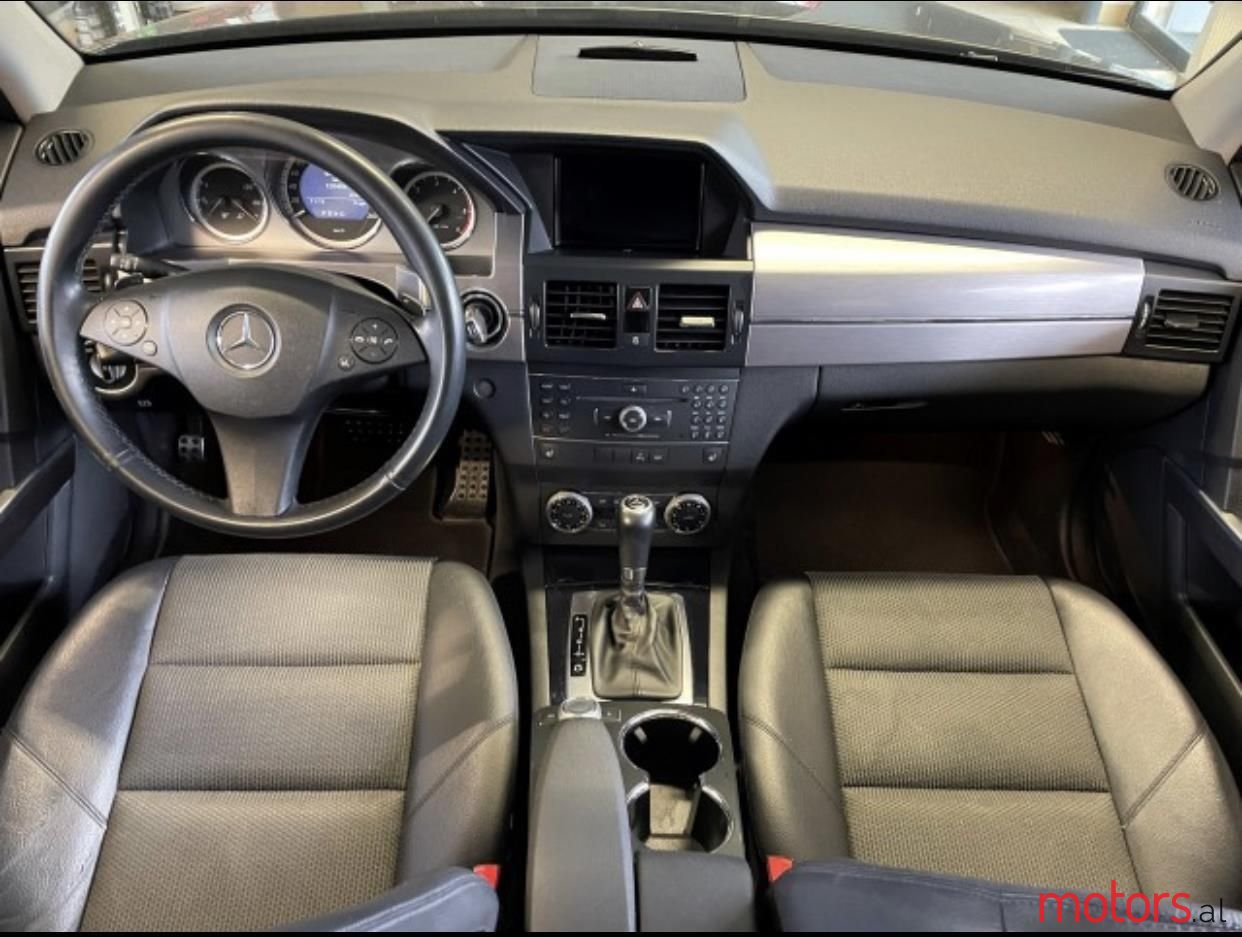 2009' Mercedes-Benz 220 photo #4