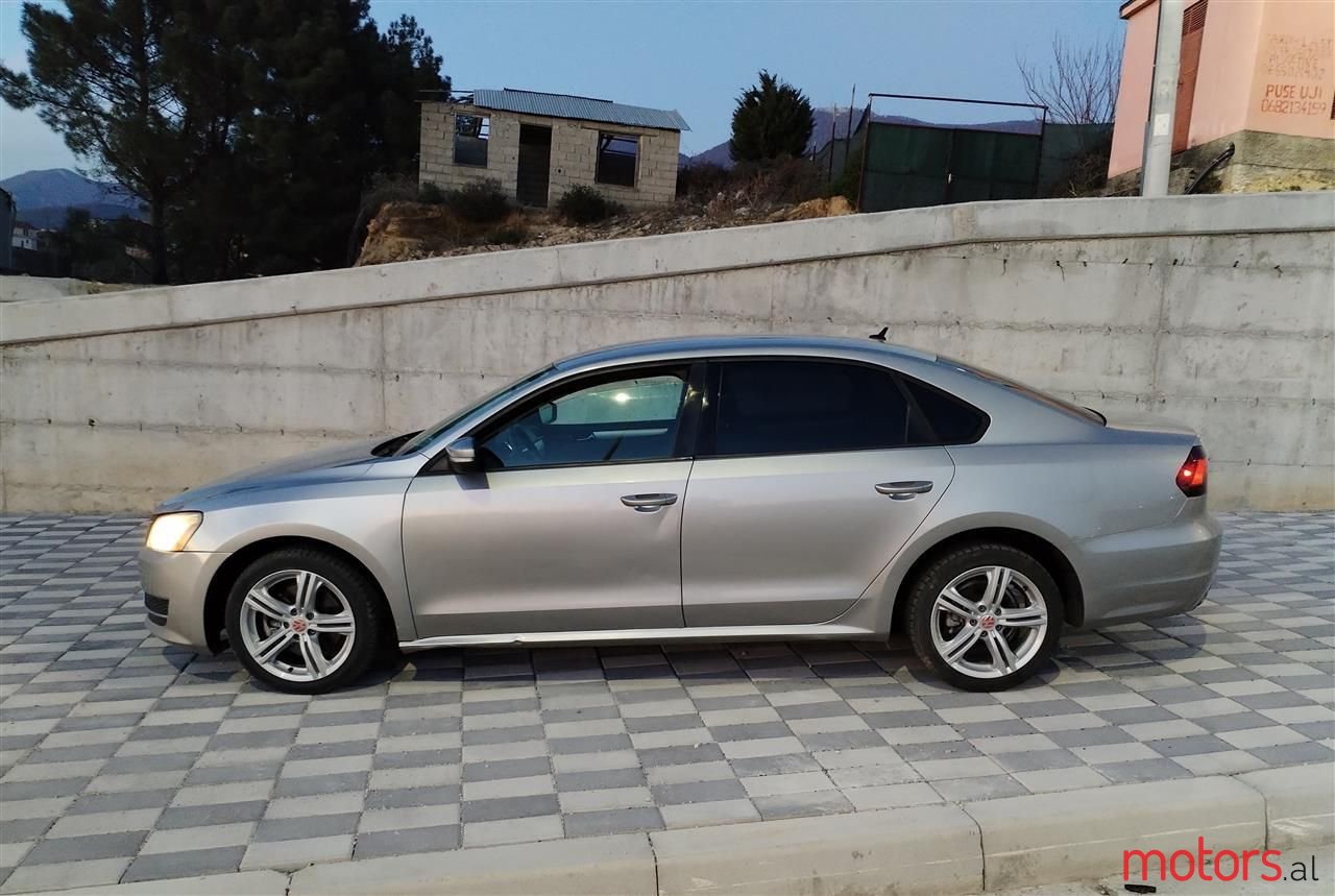 2014' Volkswagen Passat photo #4