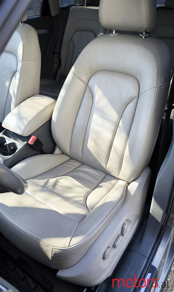 2011' Audi Q5 photo #3