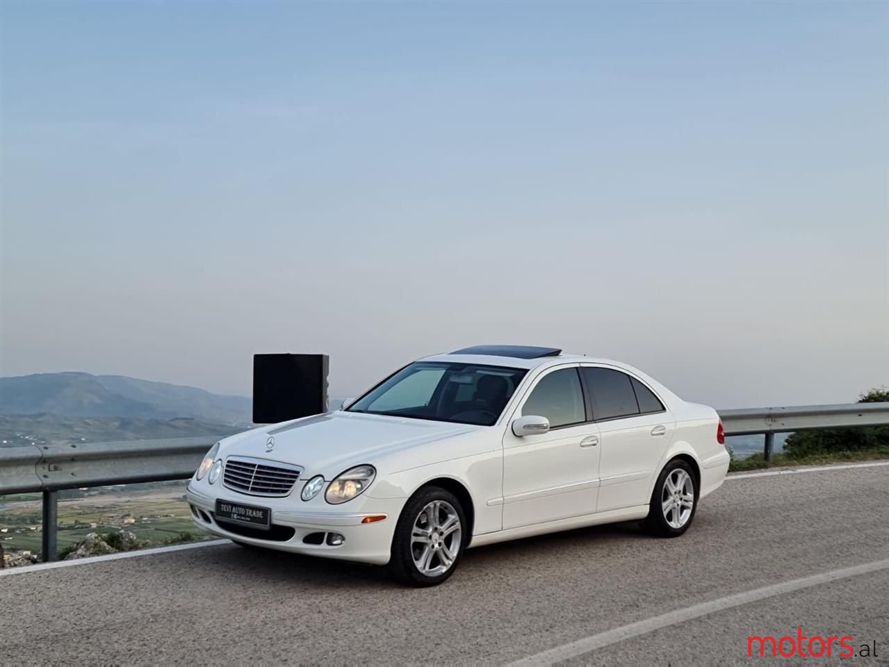 2006' Mercedes-Benz E 350 photo #1
