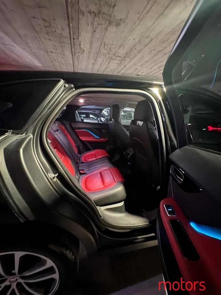2017' Jaguar F-Pace photo #2