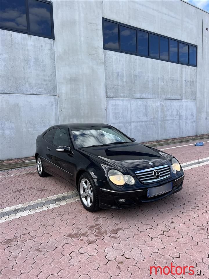 2005' Mercedes-Benz C 220 photo #4