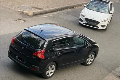 2011' Peugeot 3008