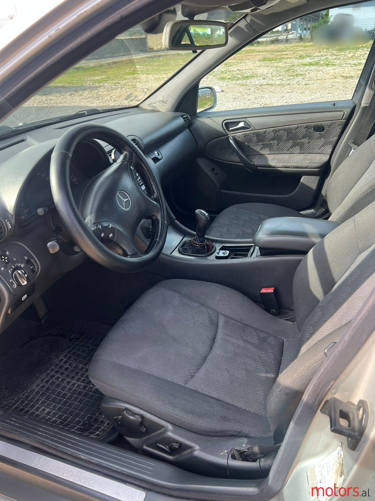 2002' Mercedes-Benz C 200 photo #6