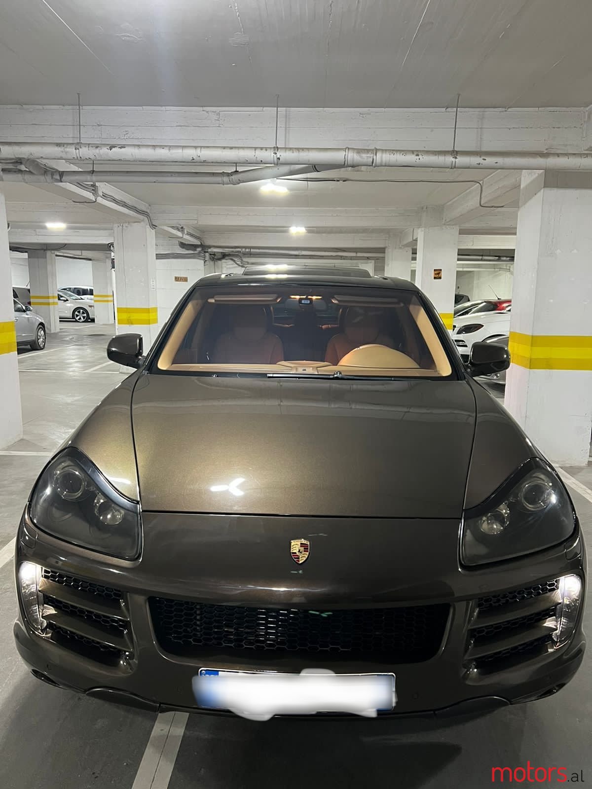 2009' Porsche Cayenne photo #1