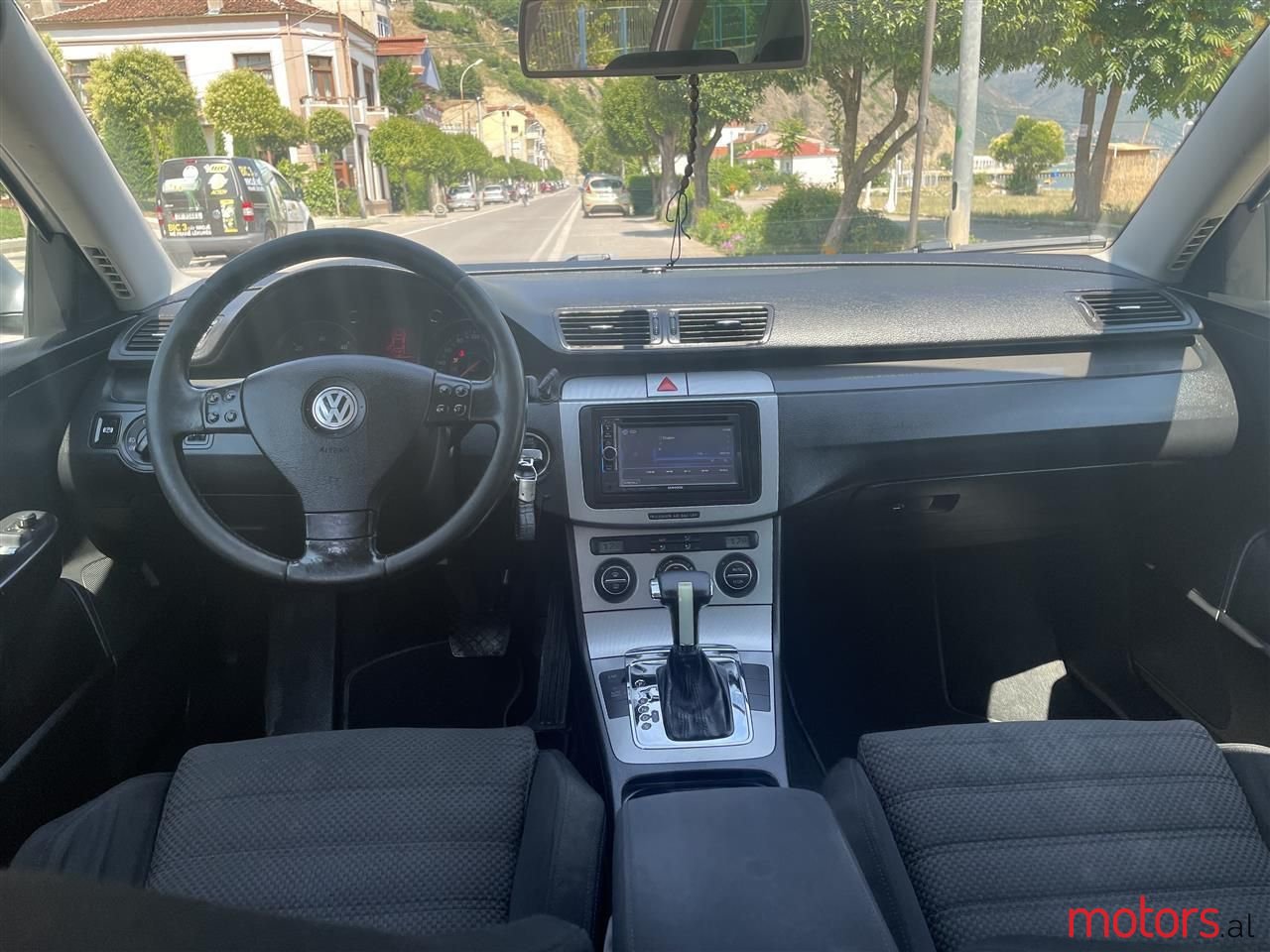 2006' Volkswagen Passat photo #3