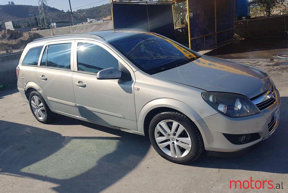 2007' Opel Astra photo #1