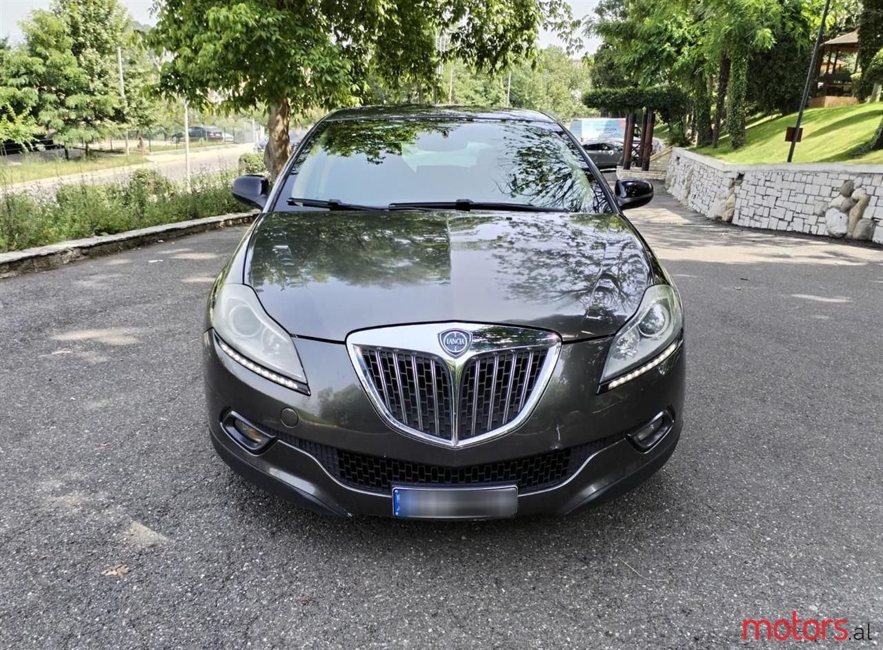 2010' Lancia Delta photo #5