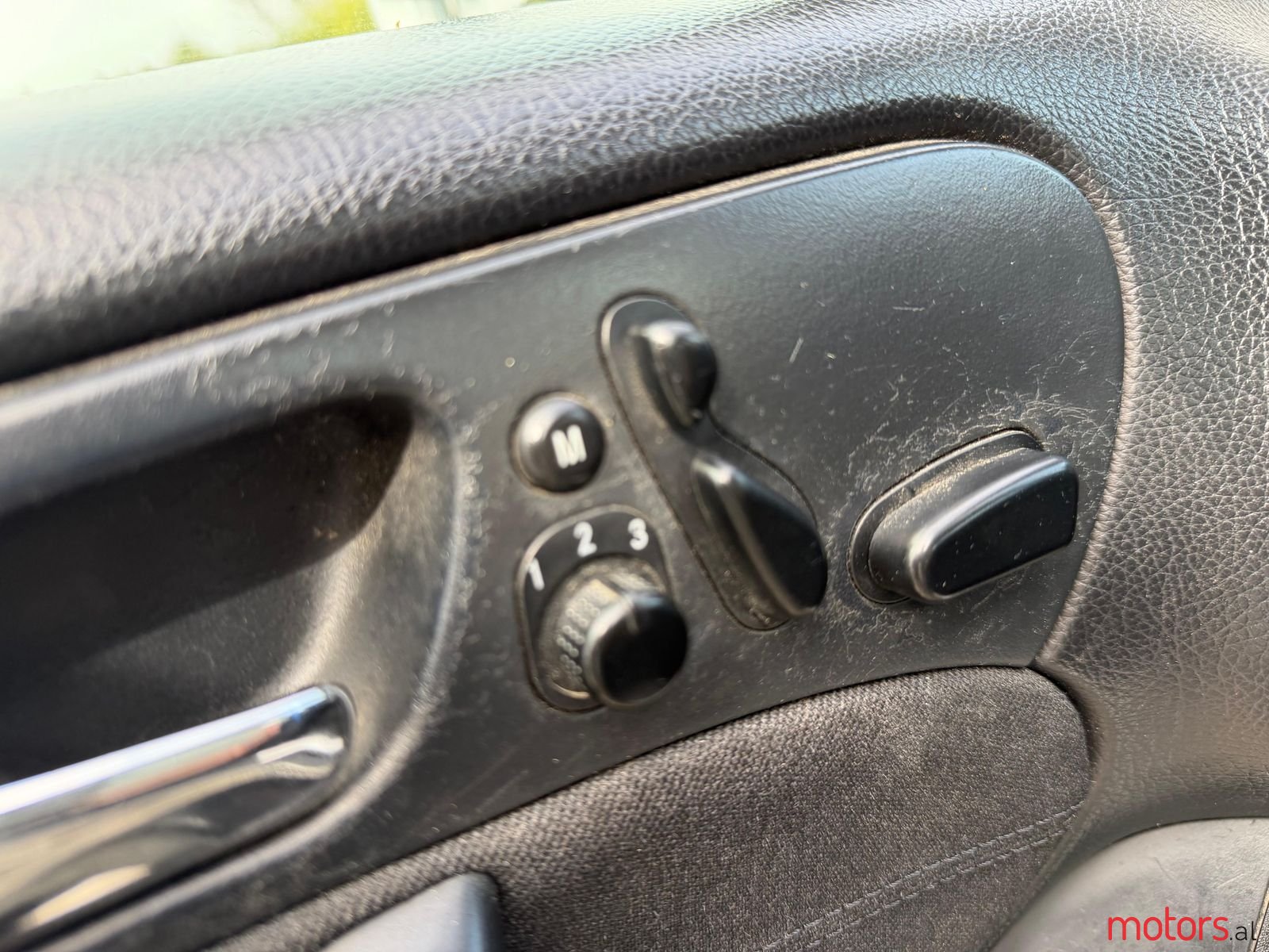 2005' Mercedes-Benz C 220 photo #6