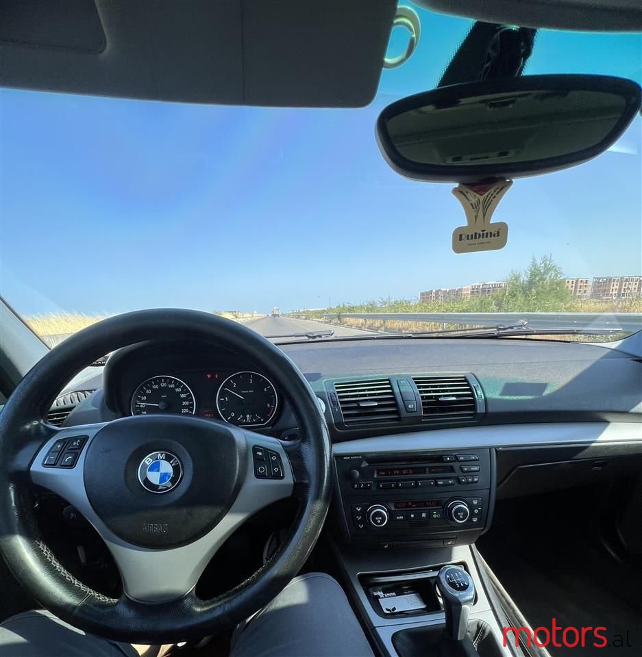 2006' BMW 120 photo #4