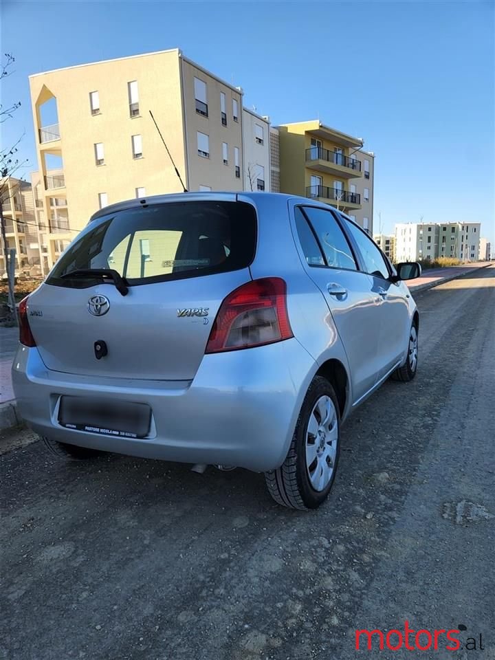 2007' Toyota Yaris photo #6
